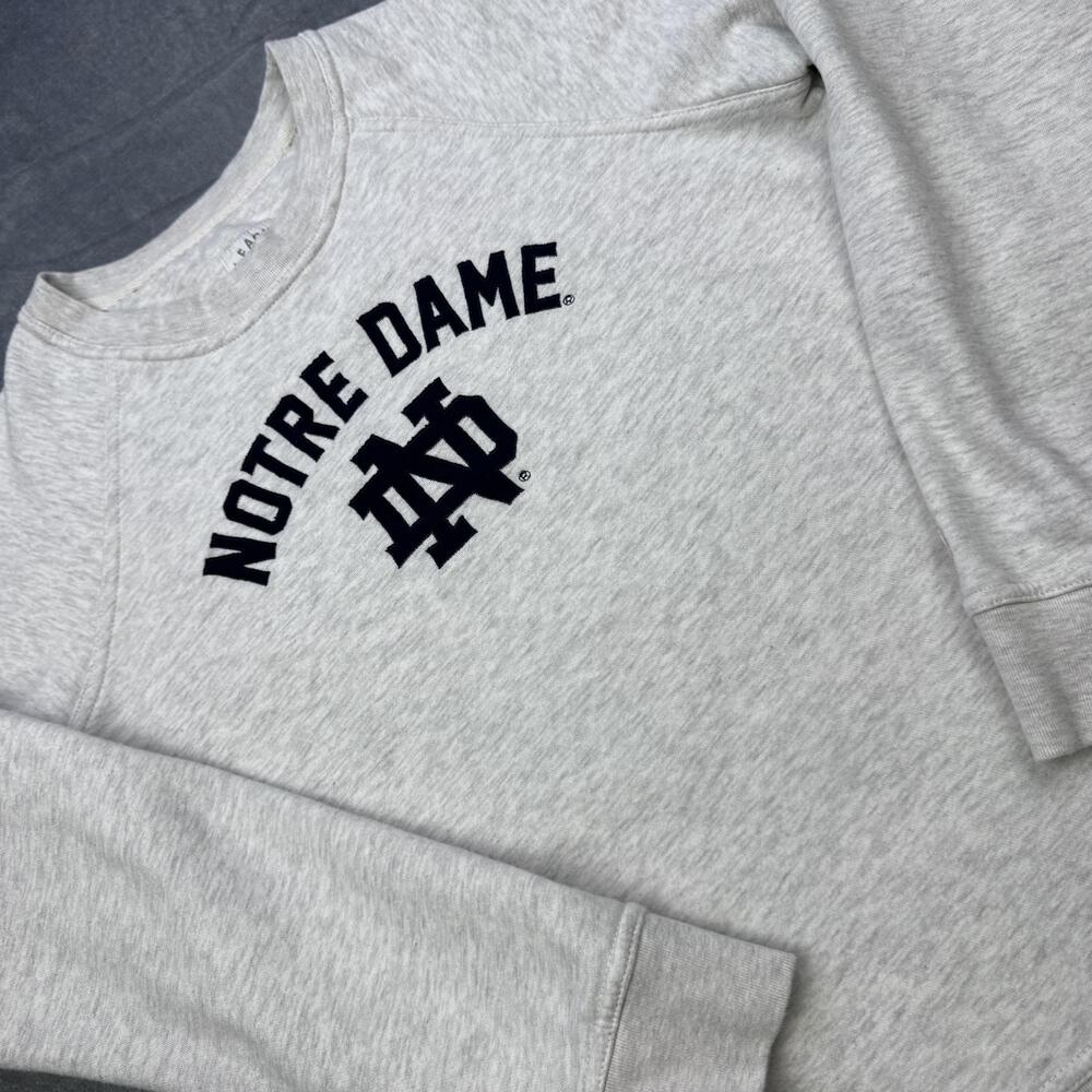 Notre Dame Fighting Irish Sweatshirt Womens Medium Gray NCAA Football League